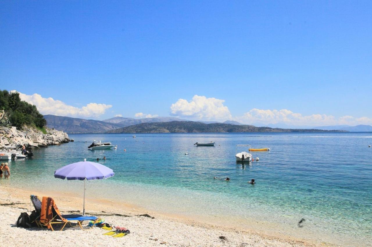 Kaminaki Beachfront Apartments Niszáki Kültér fotó