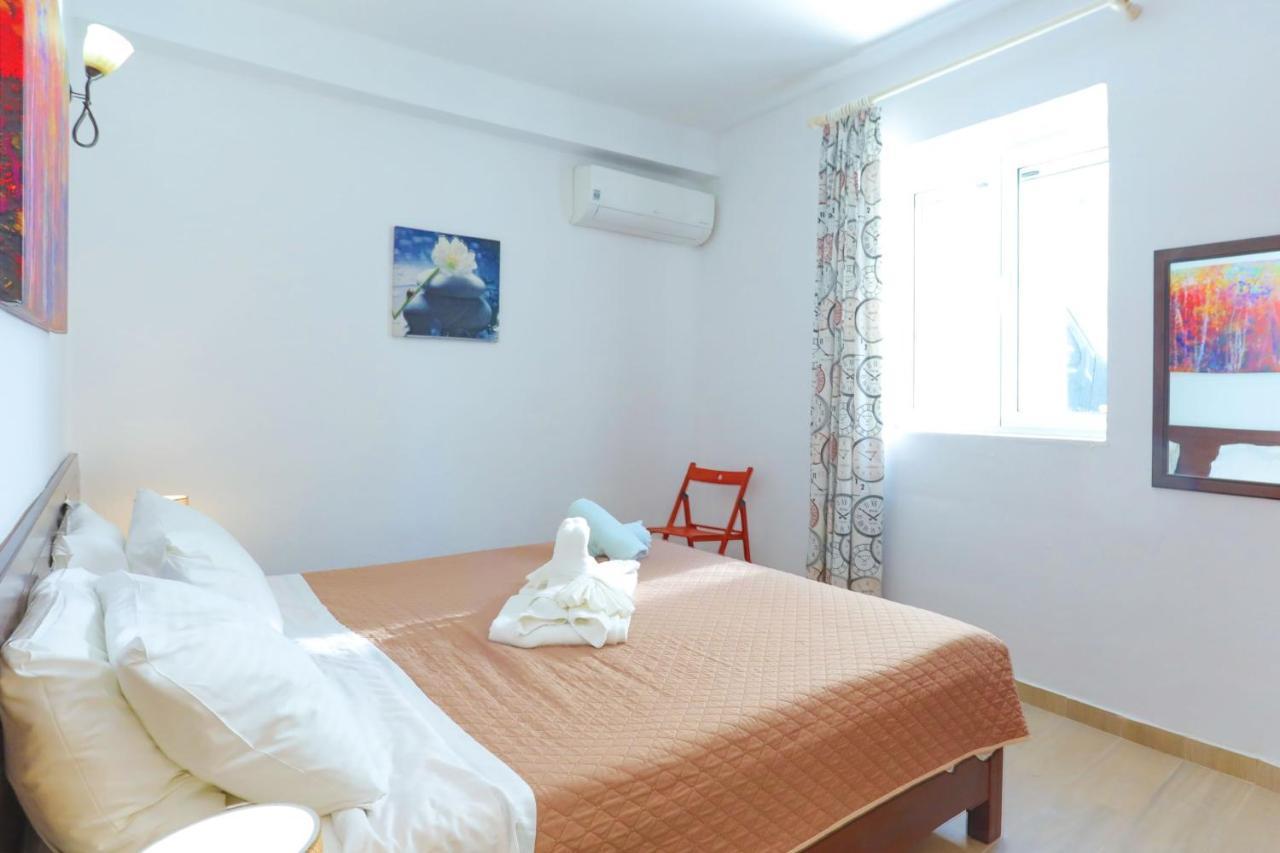 Kaminaki Beachfront Apartments Niszáki Kültér fotó