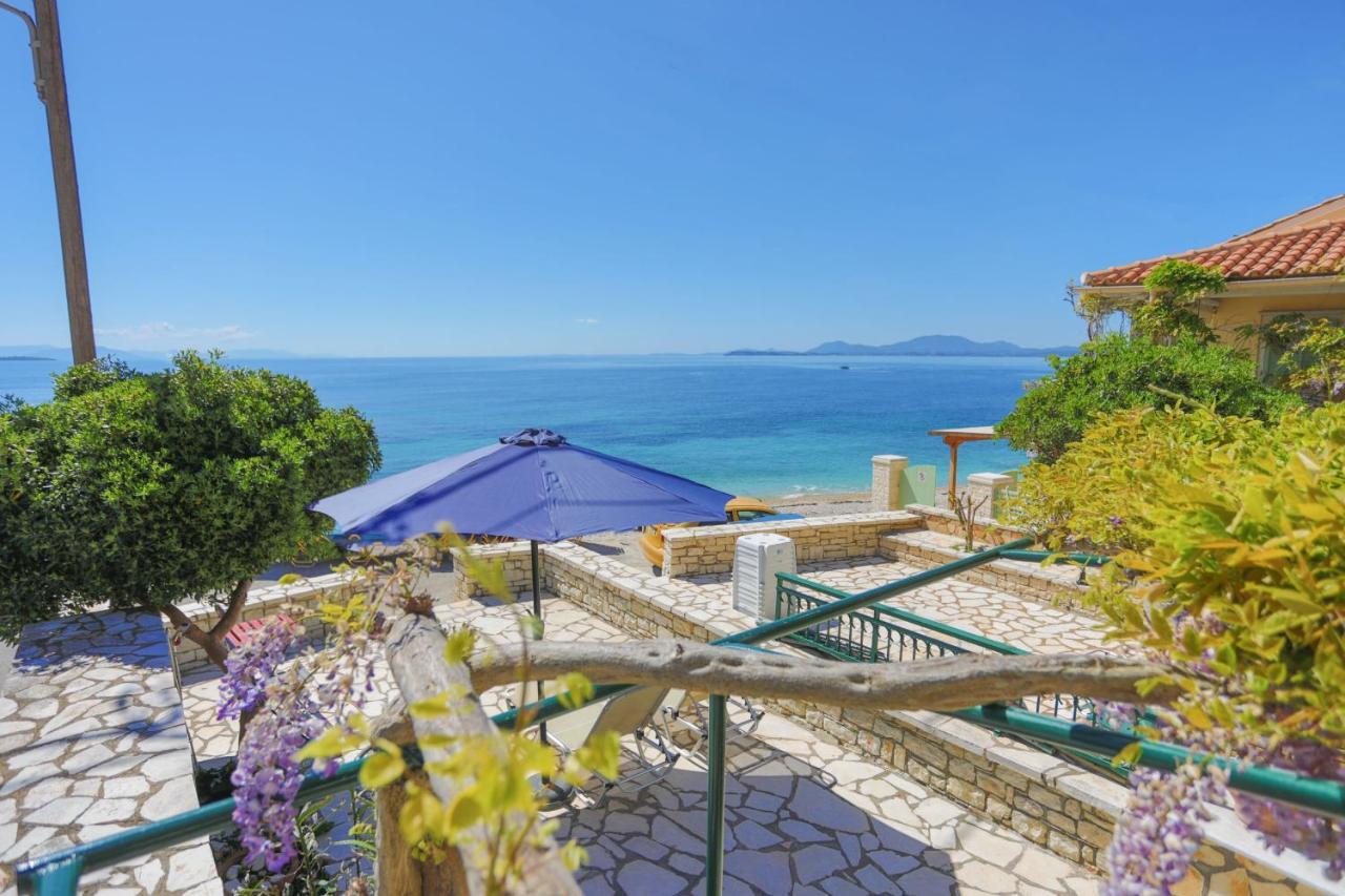 Kaminaki Beachfront Apartments Niszáki Kültér fotó
