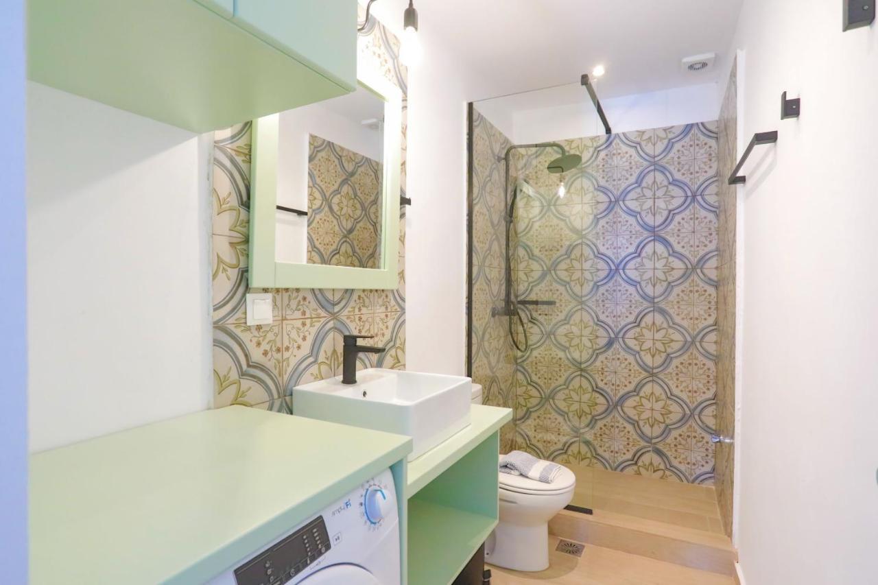 Kaminaki Beachfront Apartments Niszáki Kültér fotó