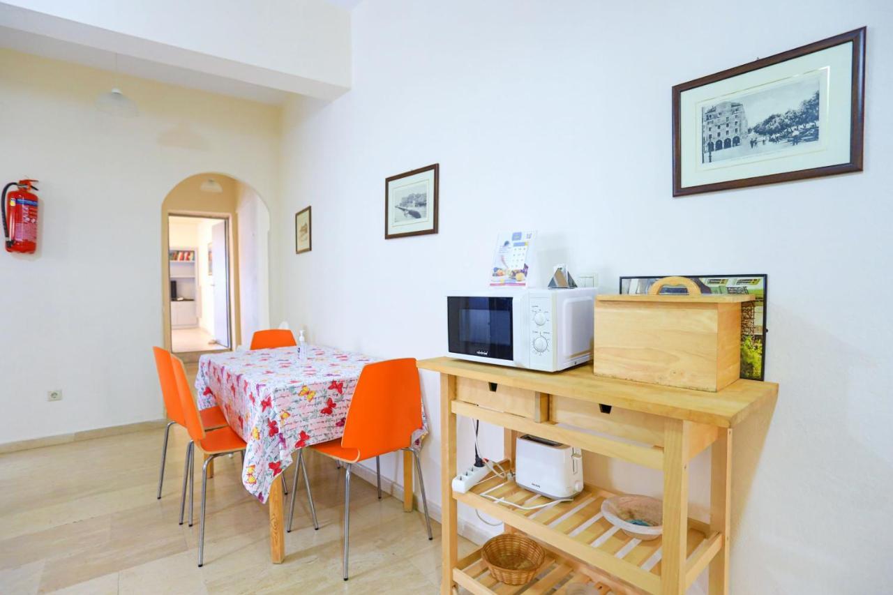 Kaminaki Beachfront Apartments Niszáki Kültér fotó
