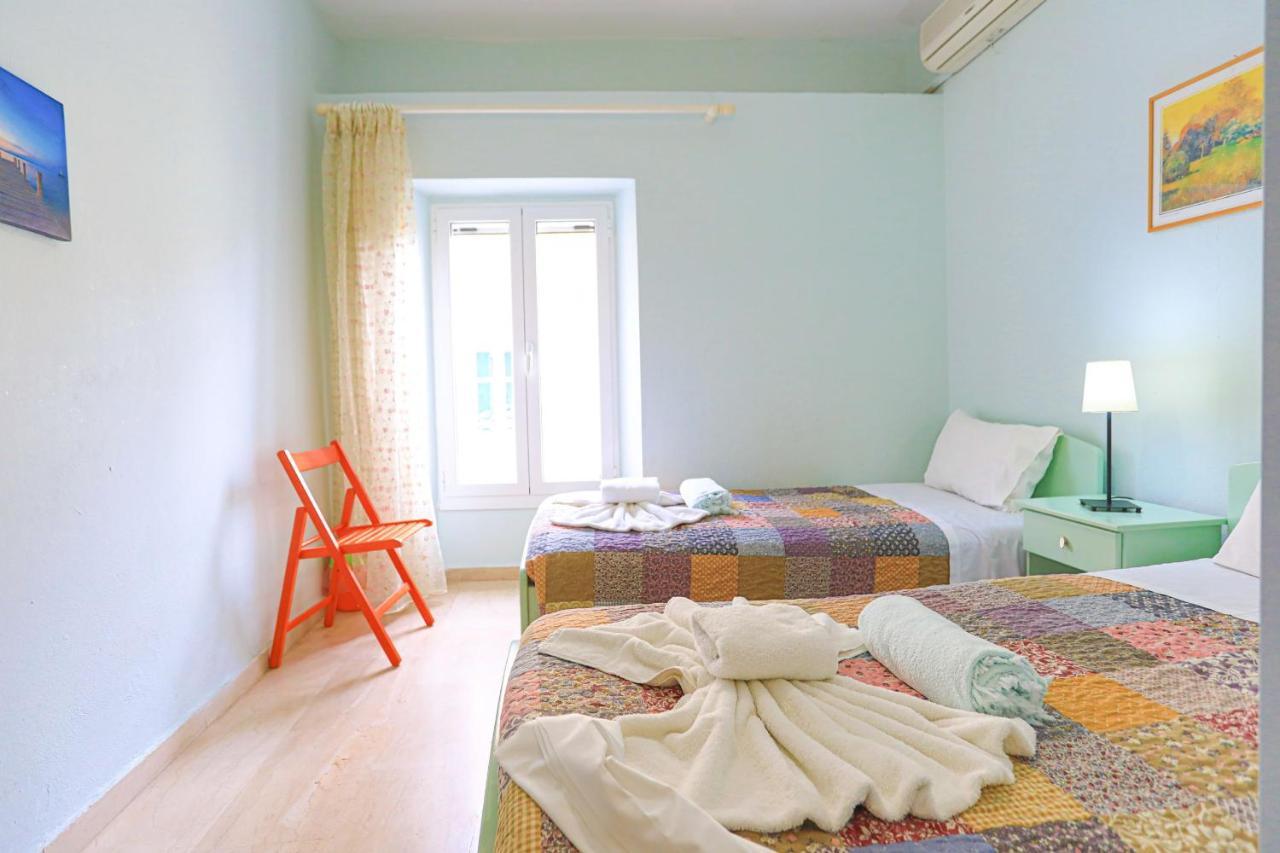 Kaminaki Beachfront Apartments Niszáki Kültér fotó